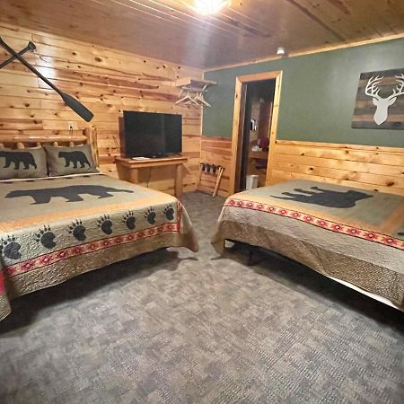 The Fishing Bear Lodge Ashton Kültér fotó