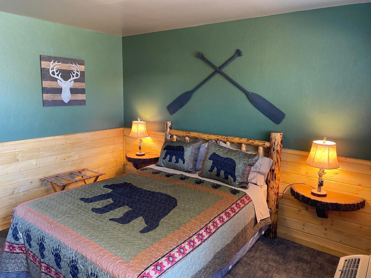 The Fishing Bear Lodge Ashton Kültér fotó