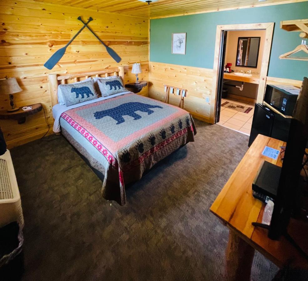 The Fishing Bear Lodge Ashton Kültér fotó